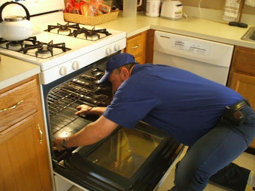 Why Microwave Oven and Stove Repair Services Are Becoming Essential in Orange County California and Los Angeles County
